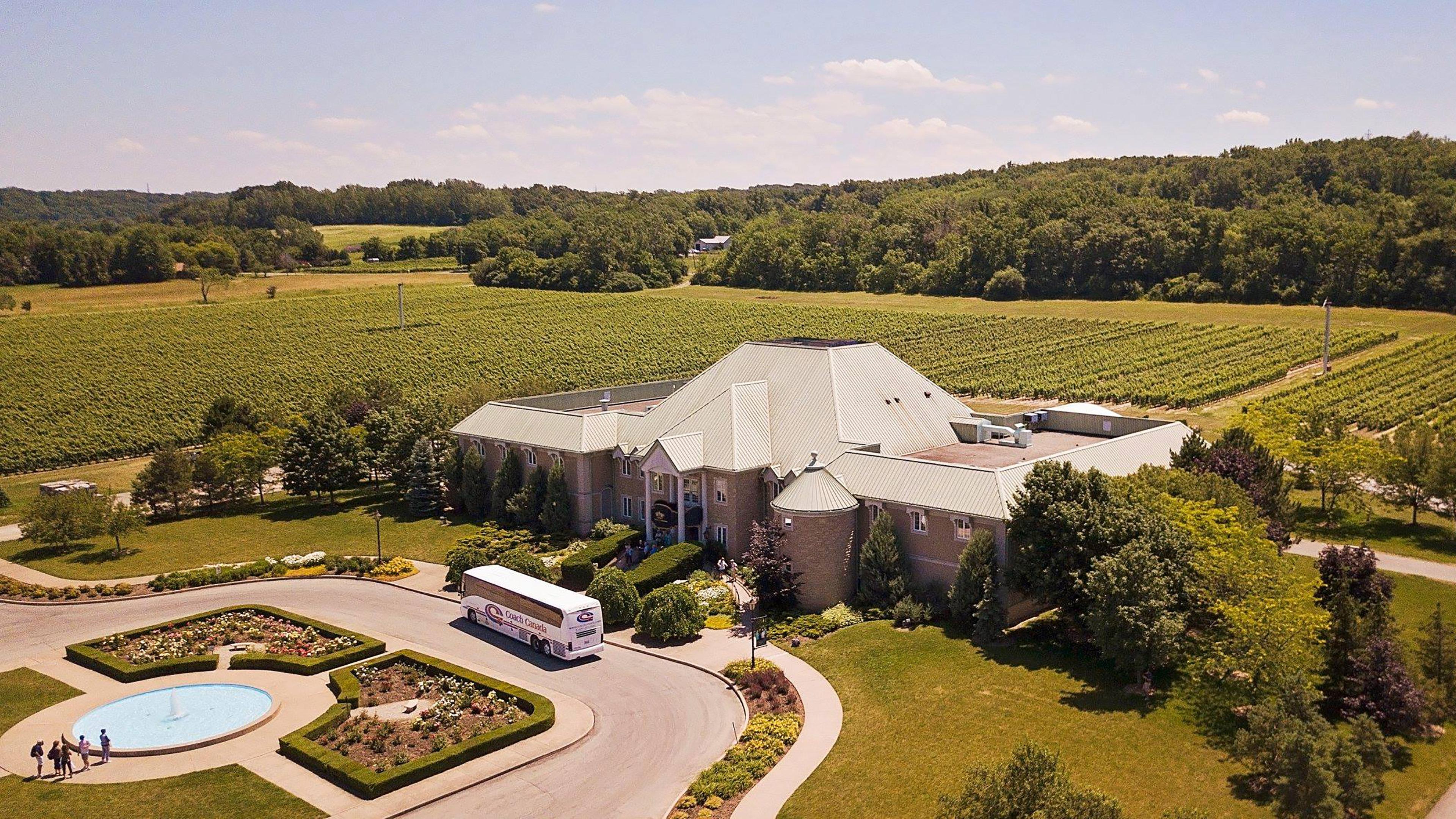 Holiday Inn Express Niagara-On-The-Lake By Ihg Exterior photo